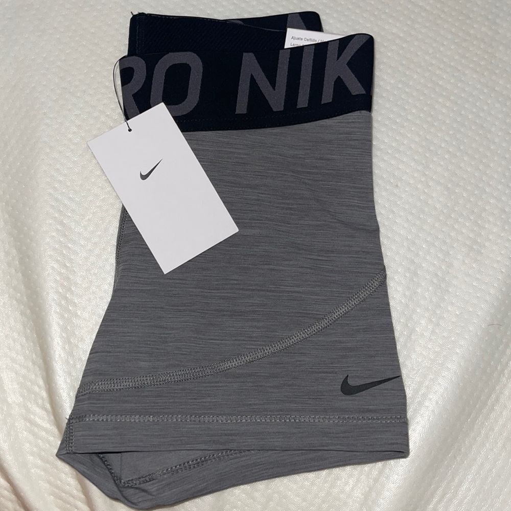 Grey Nike Pros Small 3”